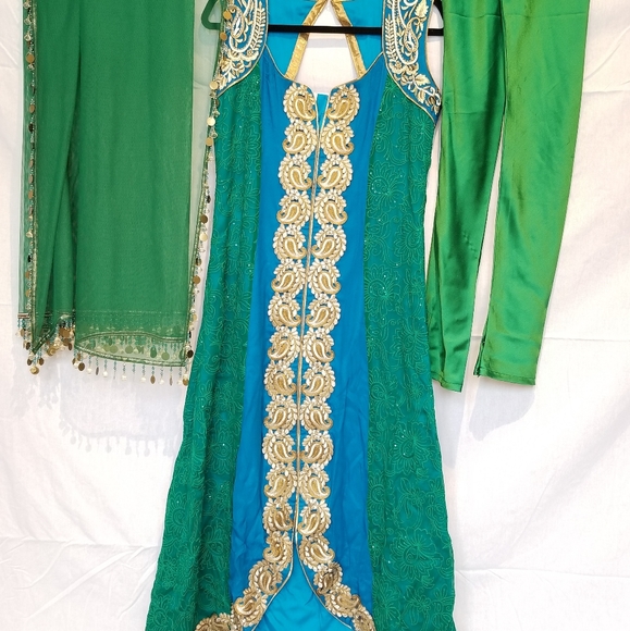 Anarkali 3 piece Suit - Picture 11 of 14